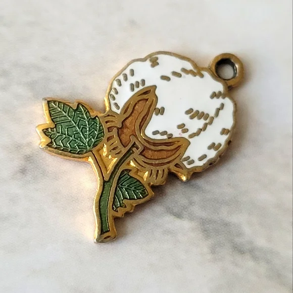 Vintage Tiny Dainty Cotton Plant Gold Tone Necklace Pendant Charm - Picture 2 of 3